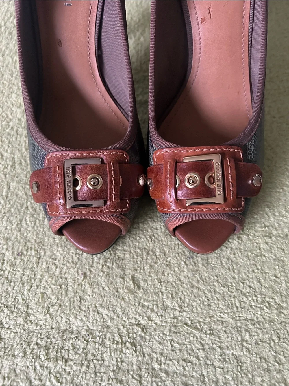 Gianni Bini Green Camo Peep-Toe Heels with Brown Trim Sz 10 M
